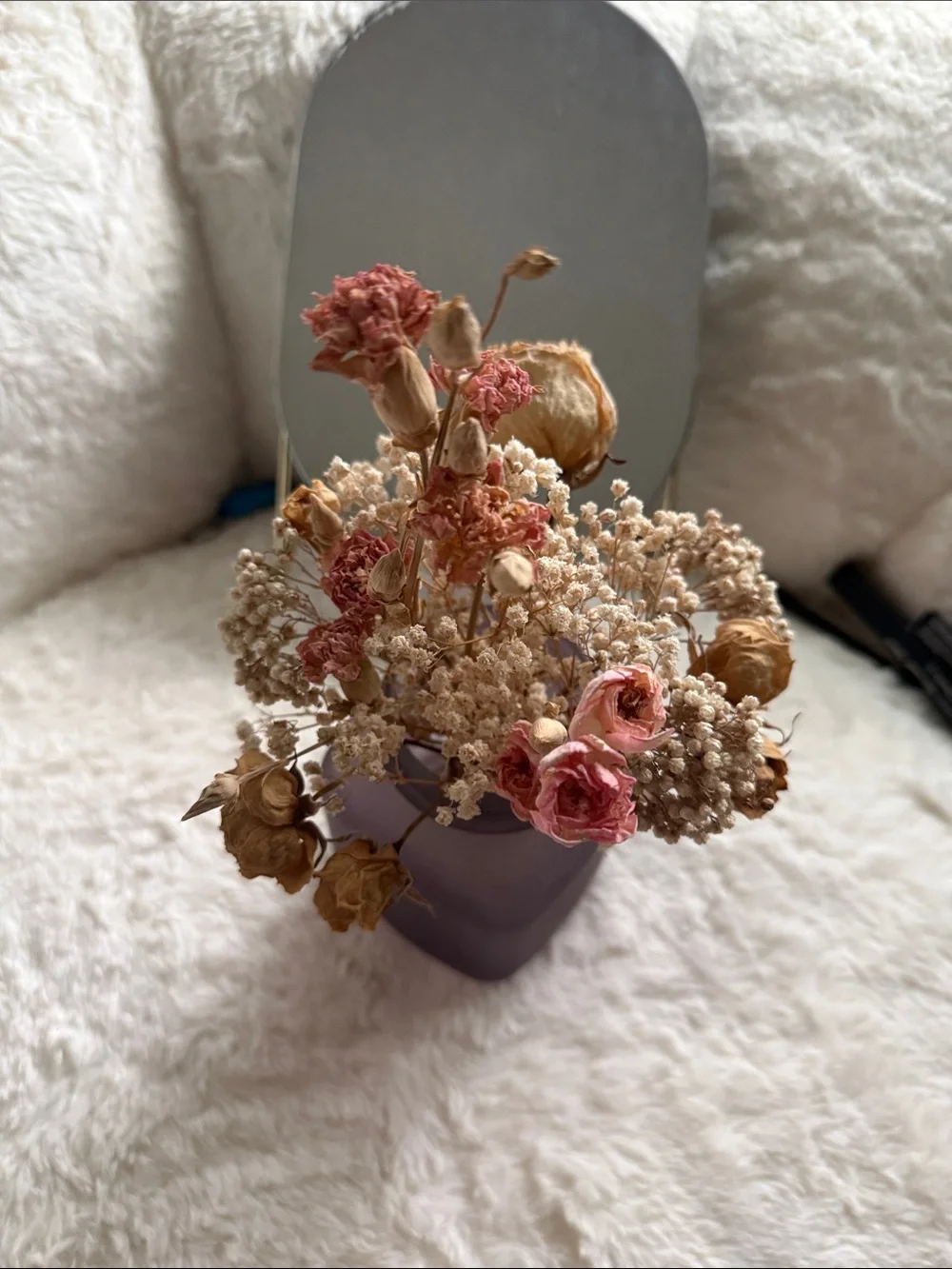 Dried Flowers Roses baby’s breath small vase purple beige pink mauve cream